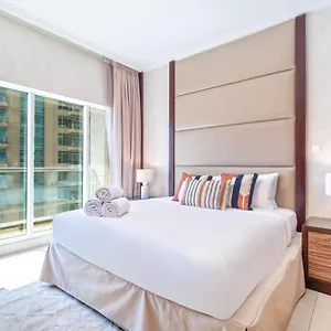 https://bnbme-burj-al-nujoom-studio-close-to-the-burj-khalifa.dubaihotelsoffers.com